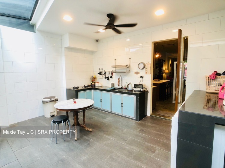 Poh Huat Road (D19), Terrace #191896762
